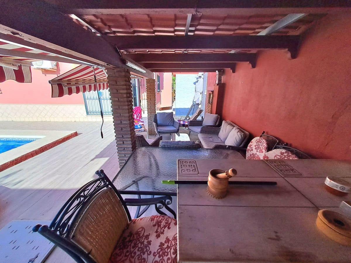 6 bedroom Villa for sale in Mijas with pool garage - € 765,000 (Ref: 9274749)