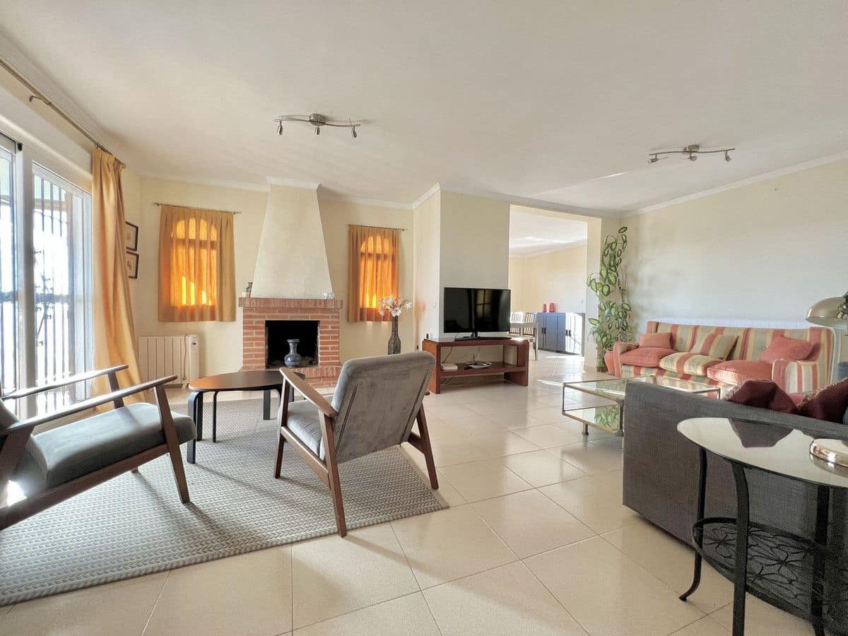 4 slaapkamer Villa te koop in Benalmadena met zwembad - € 990.000 (Ref: 9274752)