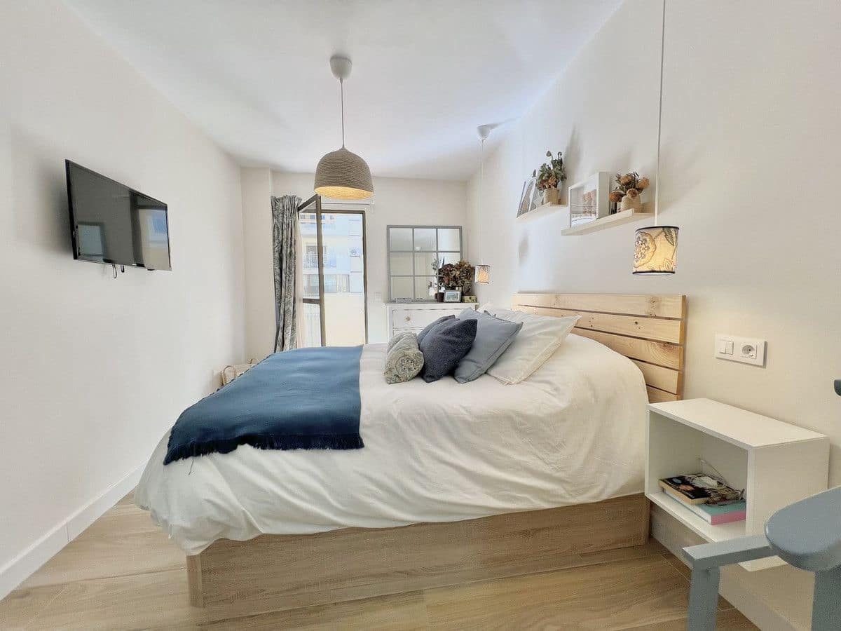 2 soveværelse Lejlighed til salg i Fuengirola med garage - € 530.000 (Ref: 9274753)