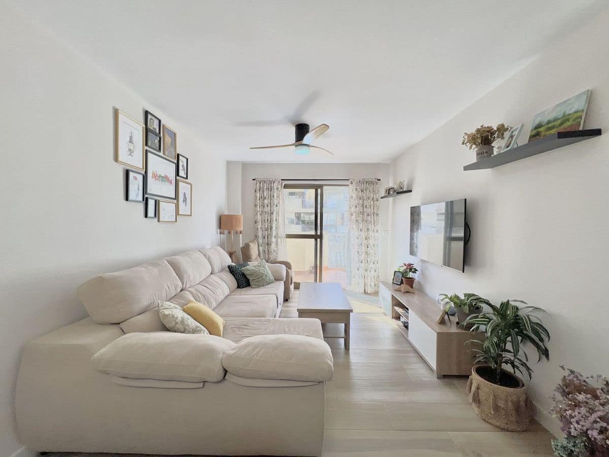 2 soveværelse Lejlighed til salg i Fuengirola med garage - € 530.000 (Ref: 9274753)