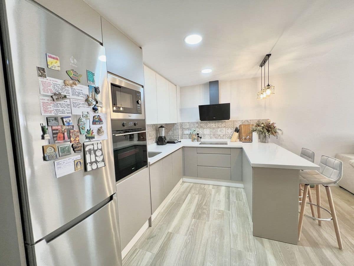 2 soveværelse Lejlighed til salg i Fuengirola med garage - € 530.000 (Ref: 9274753)