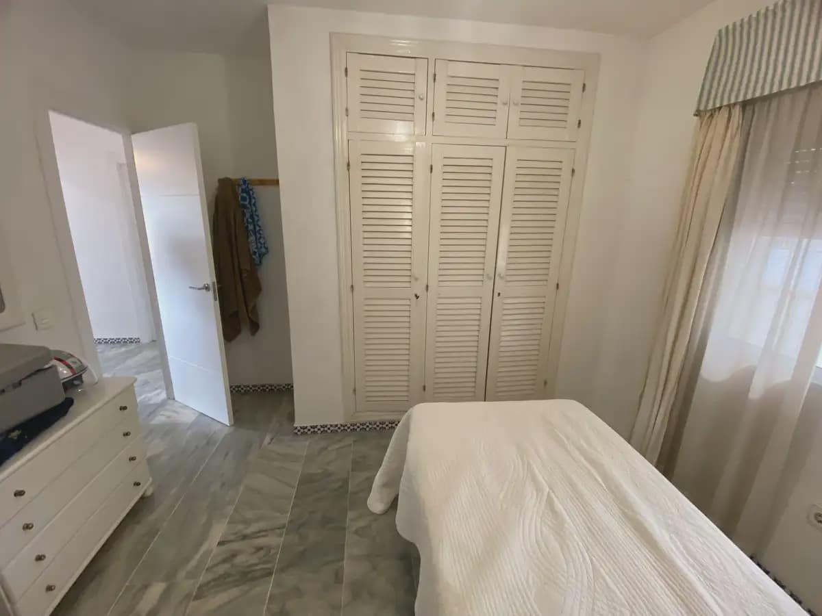 3 slaapkamer Strandappartement te koop in Fuengirola met zwembad - € 970.000 (Ref: 9274755)