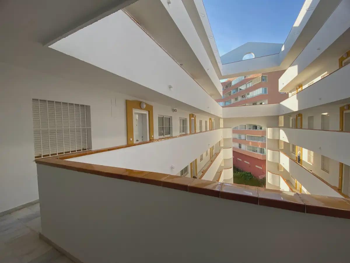 3 slaapkamer Strandappartement te koop in Fuengirola met zwembad - € 970.000 (Ref: 9274755)