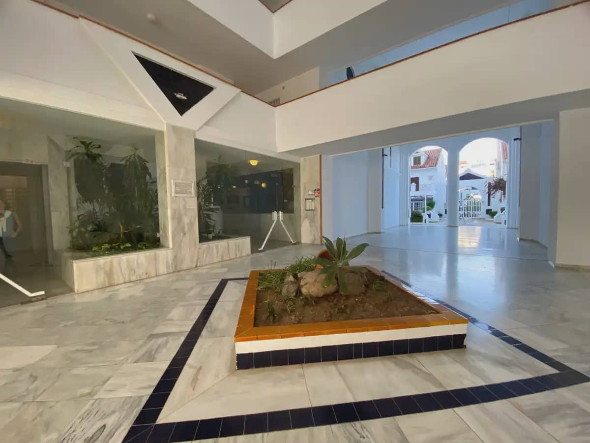 3 slaapkamer Strandappartement te koop in Fuengirola met zwembad - € 970.000 (Ref: 9274755)