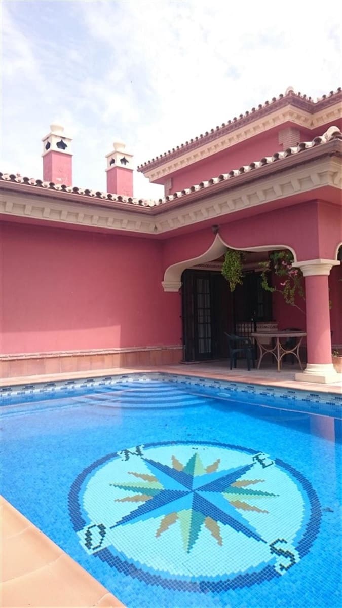 3 soveværelse Villa til salg i Mijas med swimmingpool garage - € 975.000 (Ref: 9274756)