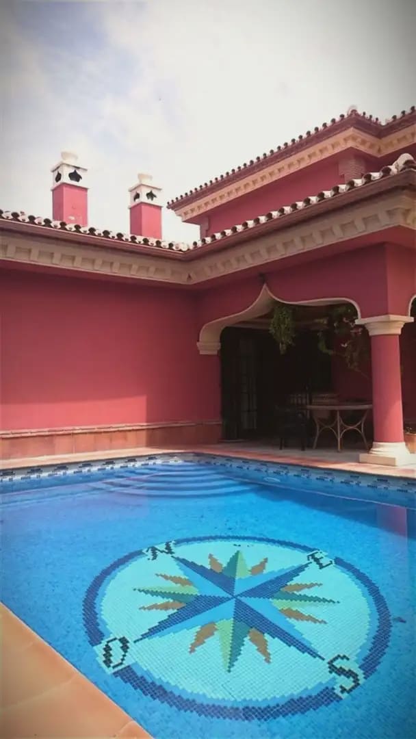 Chalet de 3 habitaciones en Mijas en venta con piscina garaje - 899.000 € (Ref: 9274756)