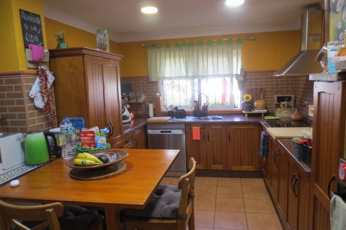 4 soveværelse Semi-Rækkehus til salg i Mijas med garage - € 530.000 (Ref: 9274761)