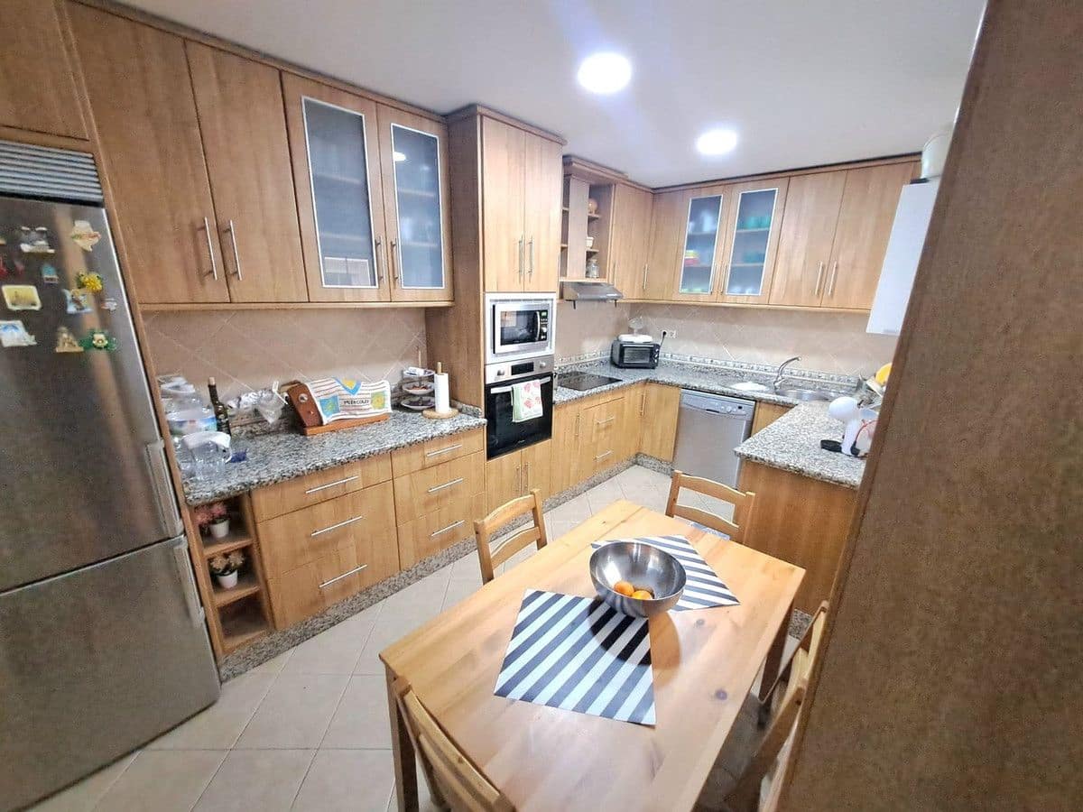 4 soveværelse Lejlighed til salg i Fuengirola - € 932.000 (Ref: 9274762)