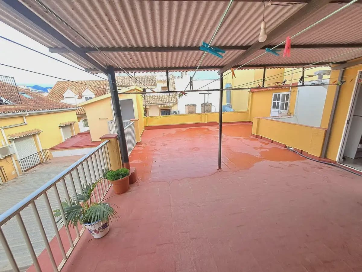 4 bedroom Apartment for sale in Fuengirola - € 932,000 (Ref: 9274762)