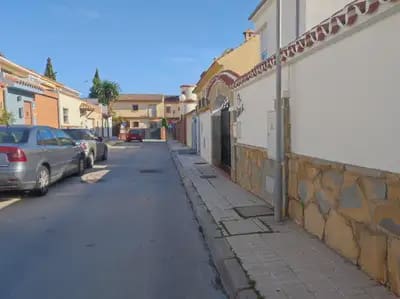 5 soveværelse Byhus til salg i Fuengirola med garage - € 531.000 (Ref: 9274764)