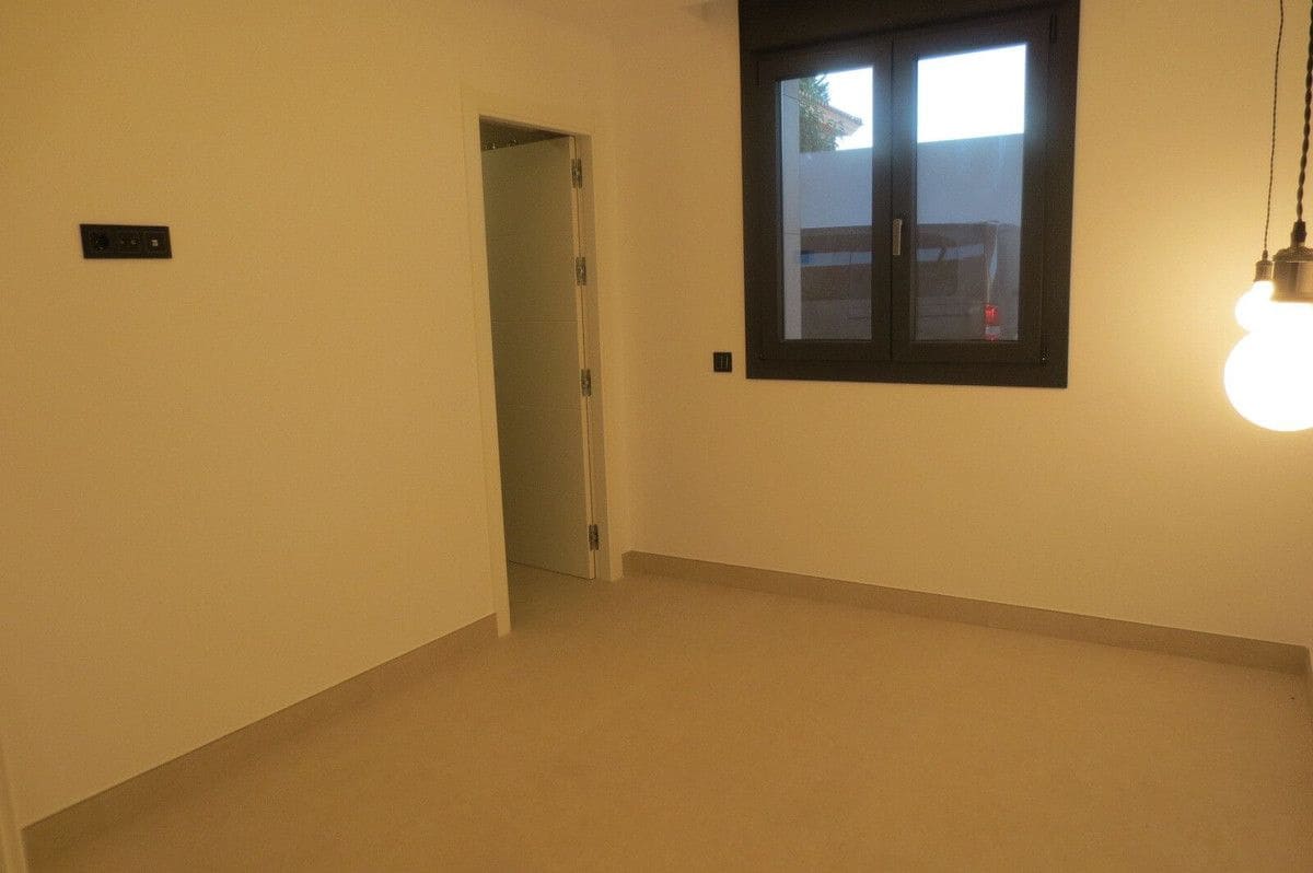 4 soveværelse Villa til salg i Mijas med swimmingpool garage - € 995.000 (Ref: 9274771)