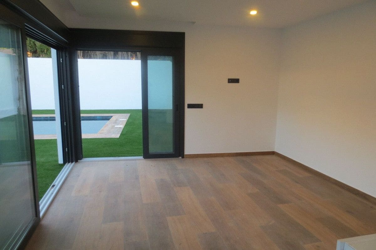 4 soveværelse Villa til salg i Mijas med swimmingpool garage - € 995.000 (Ref: 9274771)