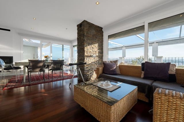 3 chambre Penthouse à vendre à Centro ciudad, Fuengirola avec piscine garage - 1 250 000 € (Ref: 9274772)