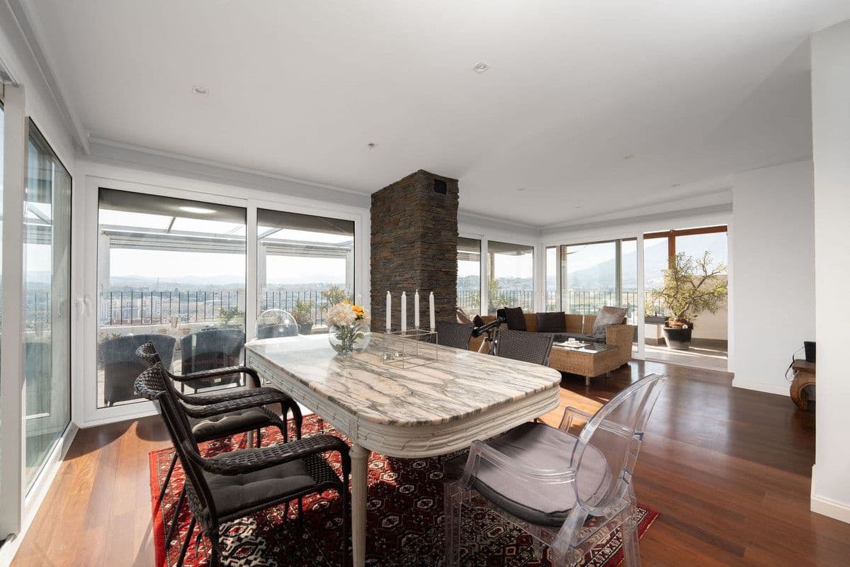 3 soverom Penthouse til salgs i Fuengirola med svømmebasseng garasje - € 1 250 000 (Ref: 9274772)