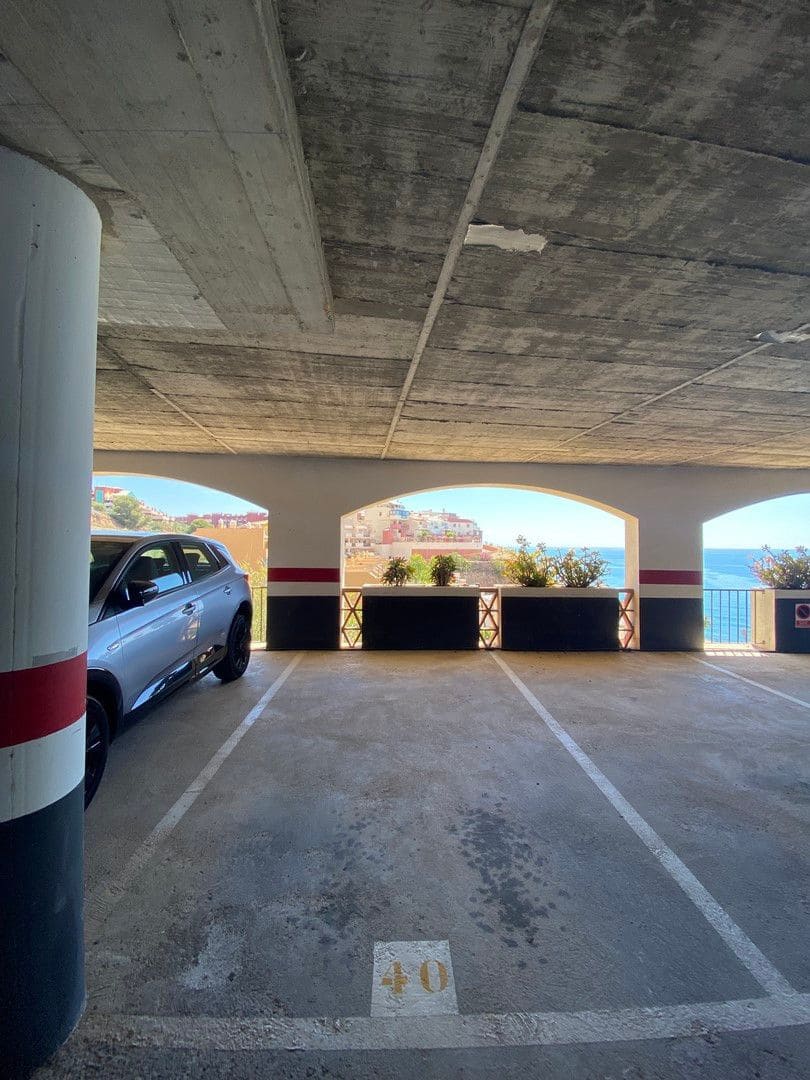 2 sypialnia Apartament przy plaży na sprzedaż w Fuengirola z basenem garażem - 450 000 € (Ref: 9274773)