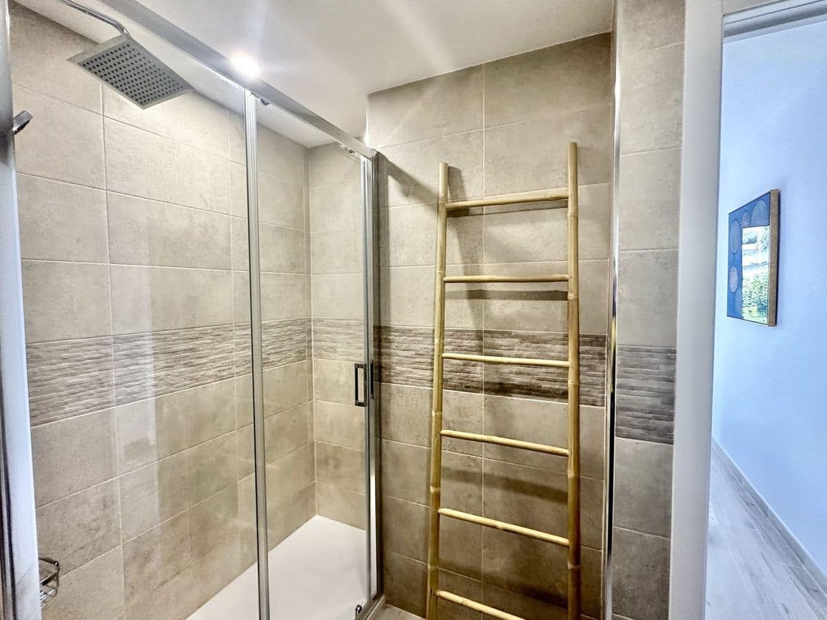 2 makuuhuone Ranta-asunto myytävänä paikassa Mijas mukana 
autotalli - 385 000 € (Ref: 9274777)