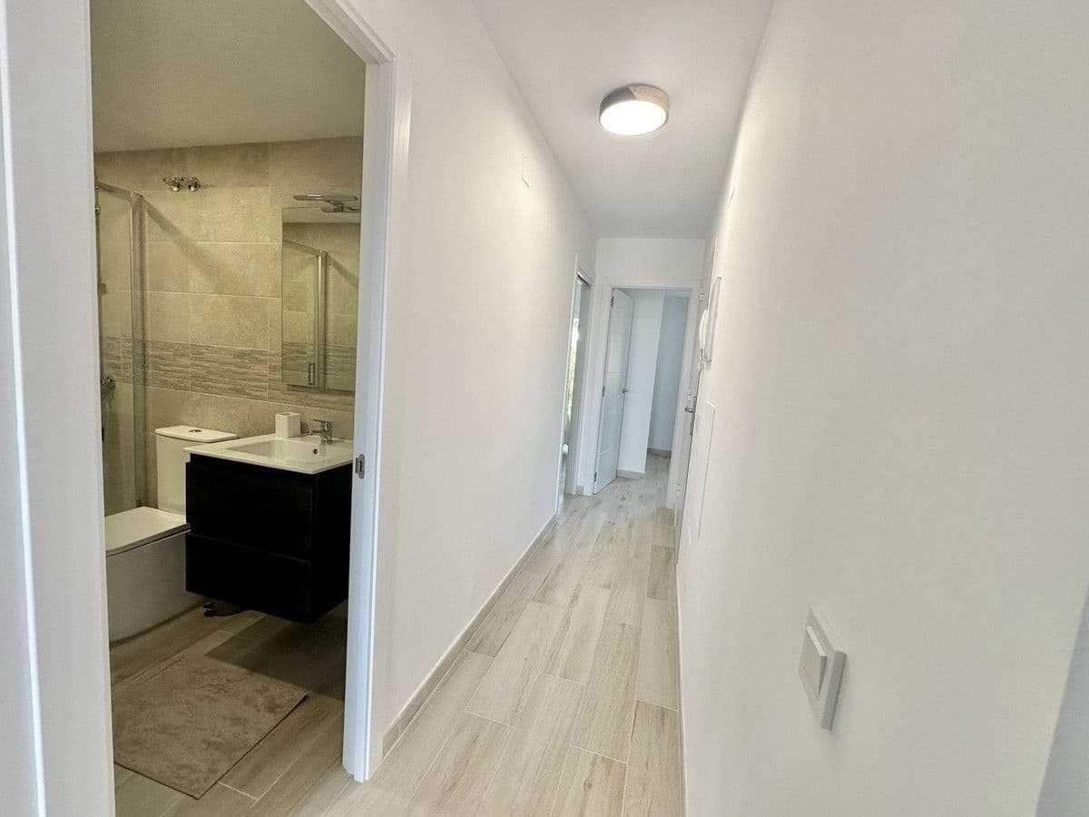 Apartamento Playa de 2 habitaciones en Mijas en venta con garaje - 409.500 € (Ref: 9274777)