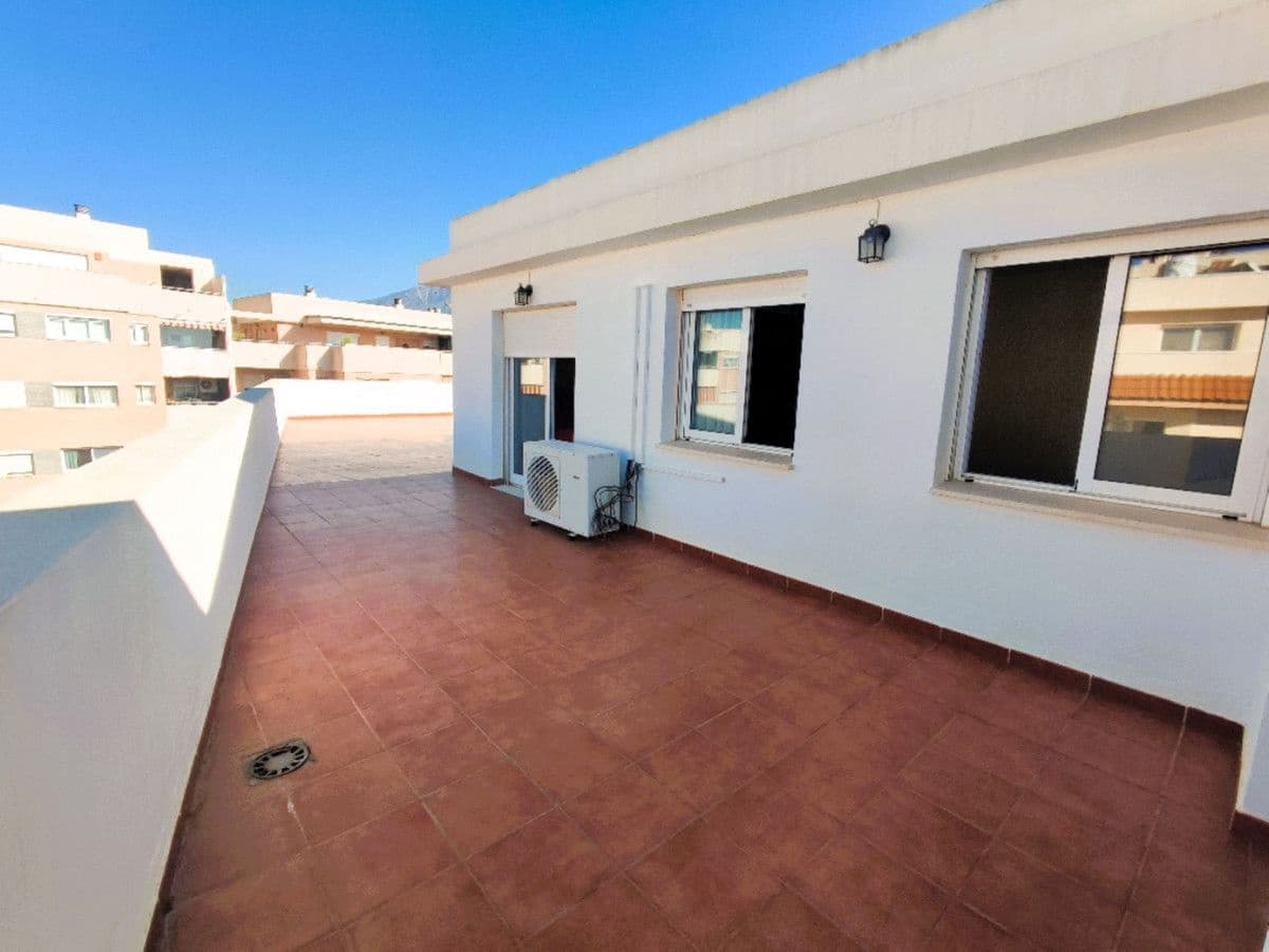 Ático de 2 habitaciones en Fuengirola en venta con piscina garaje - 358.000 € (Ref: 9274778)