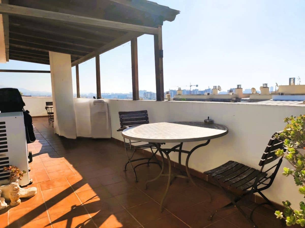 Ático de 2 habitaciones en Fuengirola en venta con piscina garaje - 358.000 € (Ref: 9274778)