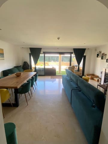 3 soveværelse Byhus til salg i Atalaya-Isdabe, Estepona med swimmingpool garage - € 659.000 (Ref: 9274781)