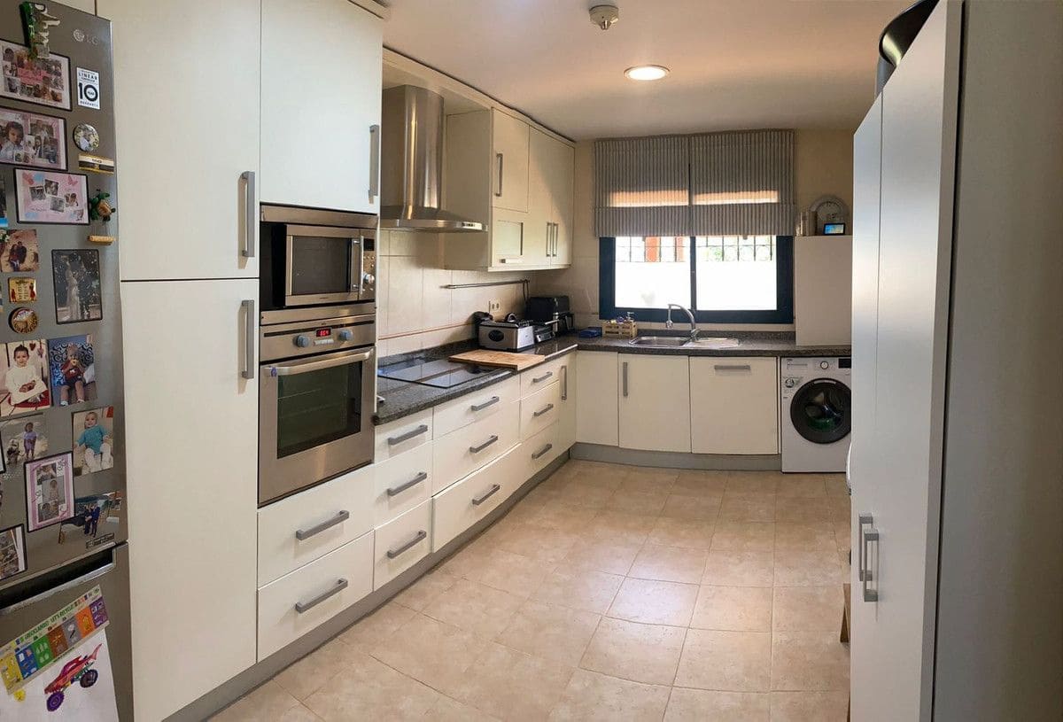 3 soveværelse Byhus til salg i Atalaya-Isdabe med swimmingpool garage - € 659.000 (Ref: 9274781)