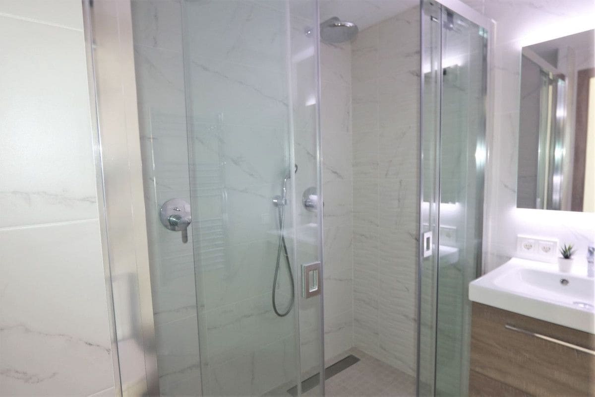 3 sypialnia Apartament na sprzedaż w Fuengirola z basenem garażem - 579 000 € (Ref: 9274793)