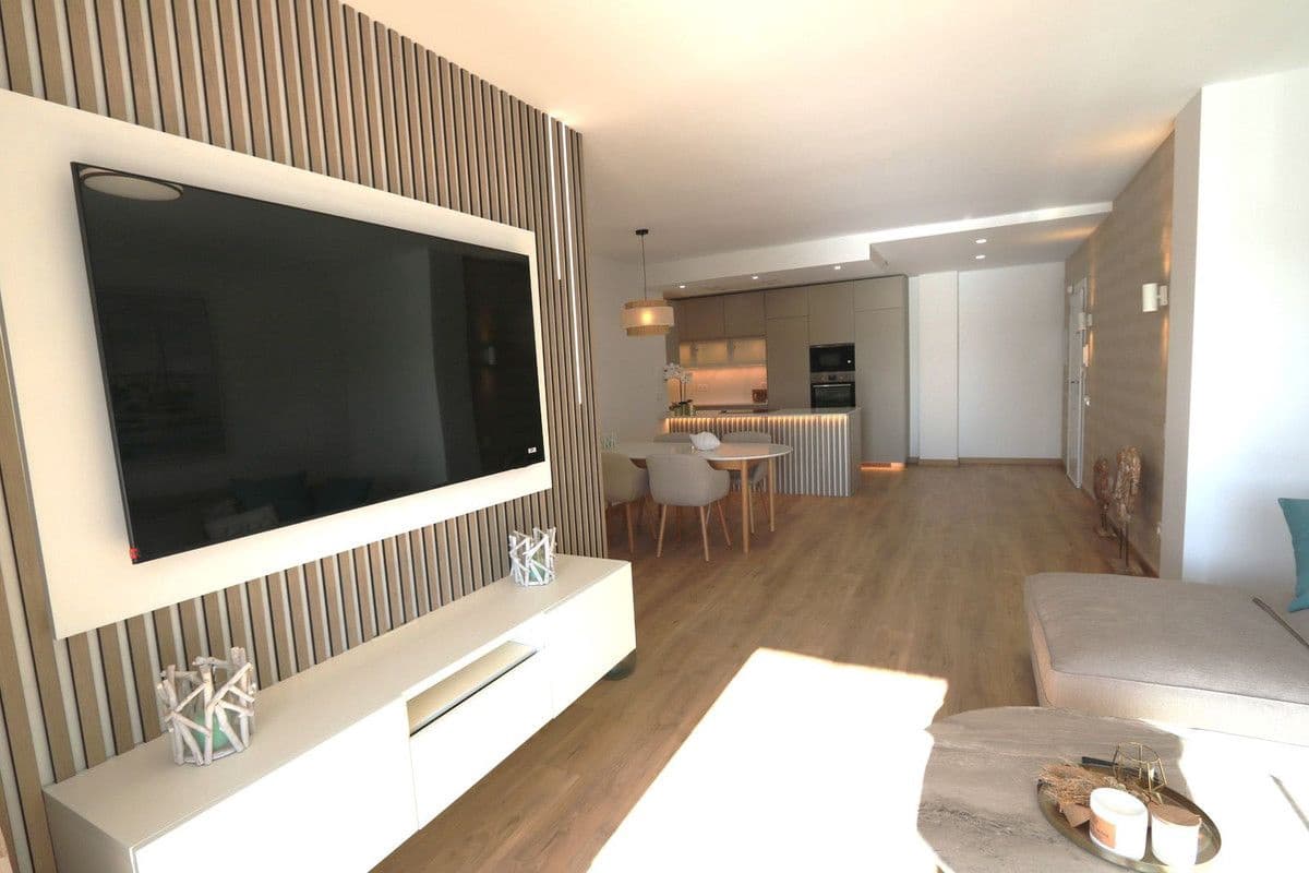 3 bedroom Apartment for sale in Fuengirola with pool garage - € 579,000 (Ref: 9274793)