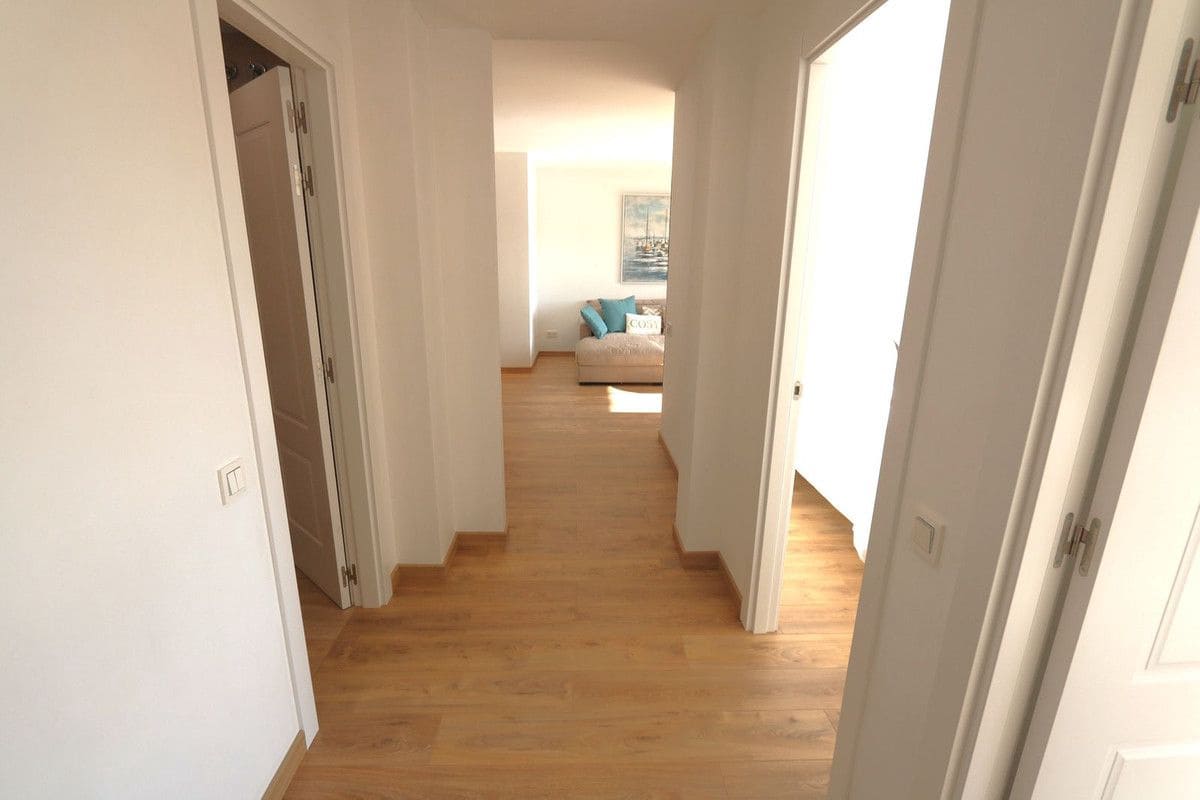 3 bedroom Apartment for sale in Fuengirola with pool garage - € 579,000 (Ref: 9274793)