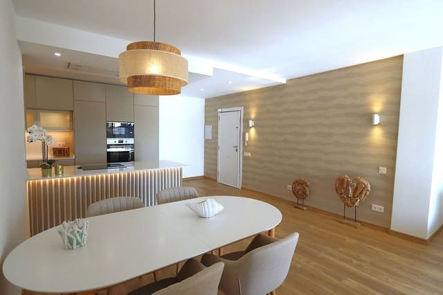 3 makuuhuone Huoneisto myytävänä paikassa Centro ciudad, Fuengirola mukana uima-altaan 
autotalli - 579 000 € (Ref: 9274793)