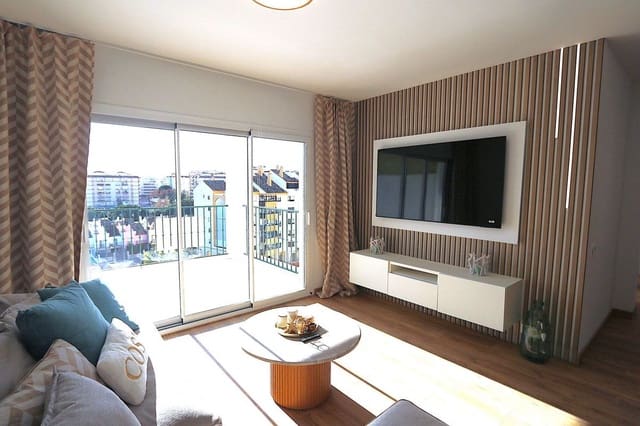 3 makuuhuone Huoneisto myytävänä paikassa Centro ciudad, Fuengirola mukana uima-altaan 
autotalli - 579 000 € (Ref: 9274793)