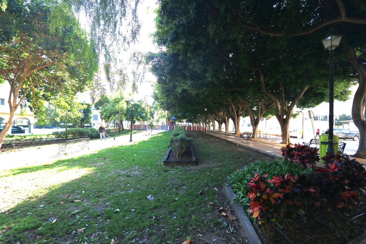 3 bedroom Apartment for sale in Fuengirola with pool garage - € 579,000 (Ref: 9274793)