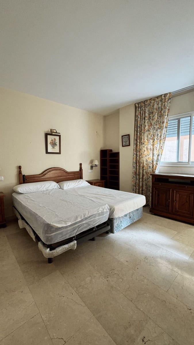 3 sypialnia Apartament przy plaży na sprzedaż w Fuengirola z garażem - 720 000 € (Ref: 9274794)