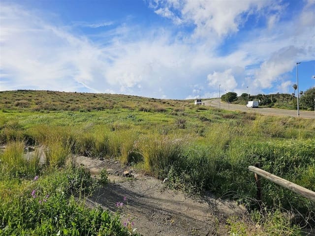 Bouwgrond te koop in La Cala de Mijas, Mijas - € 1.035.000 (Ref: 9274797)