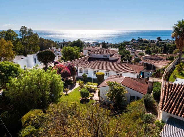 4 sypialnia Willa na sprzedaż w Arroyo de la Miel, Benalmádena z basenem garażem - 1 190 000 € (Ref: 9274799)