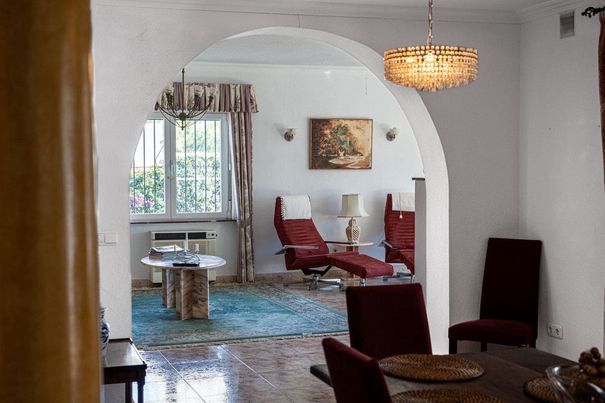 4 bedroom Villa for sale in Benalmadena with pool garage - € 1,190,000 (Ref: 9274799)