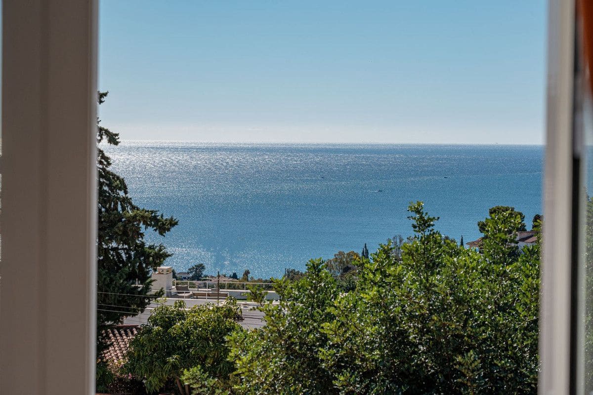 4 bedroom Villa for sale in Benalmadena with pool garage - € 1,190,000 (Ref: 9274799)