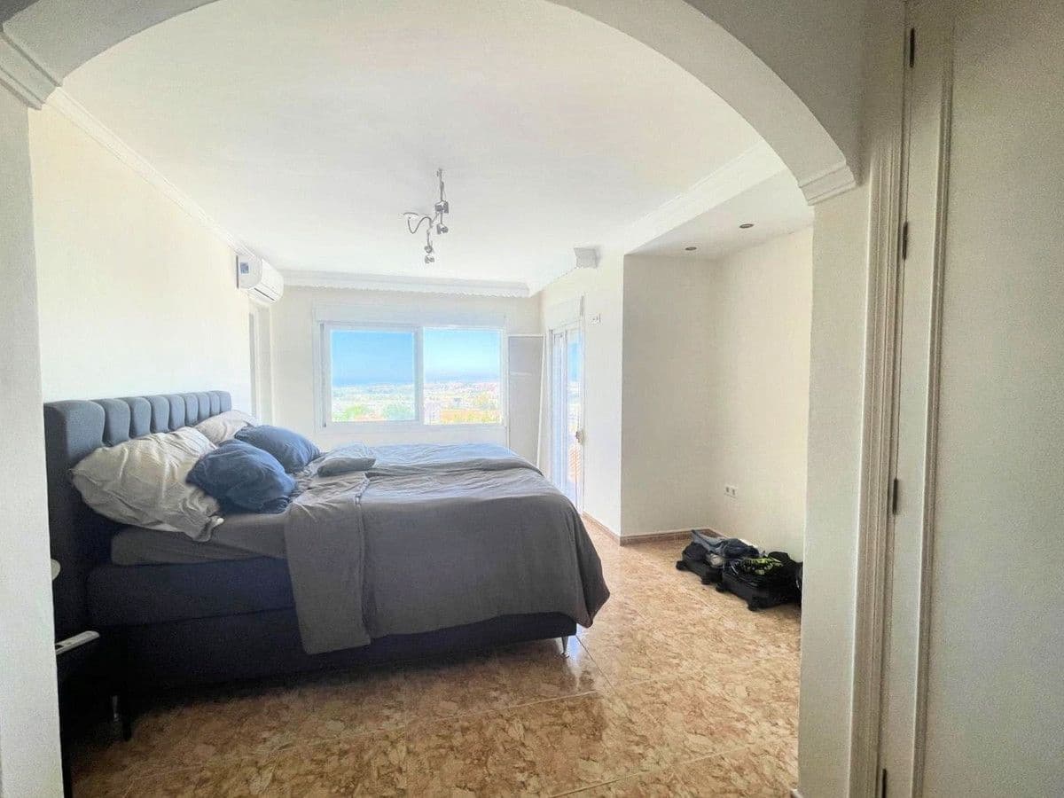 3 sypialnia Willa na sprzedaż w Marbella z basenem - 1 050 000 € (Ref: 9274802)