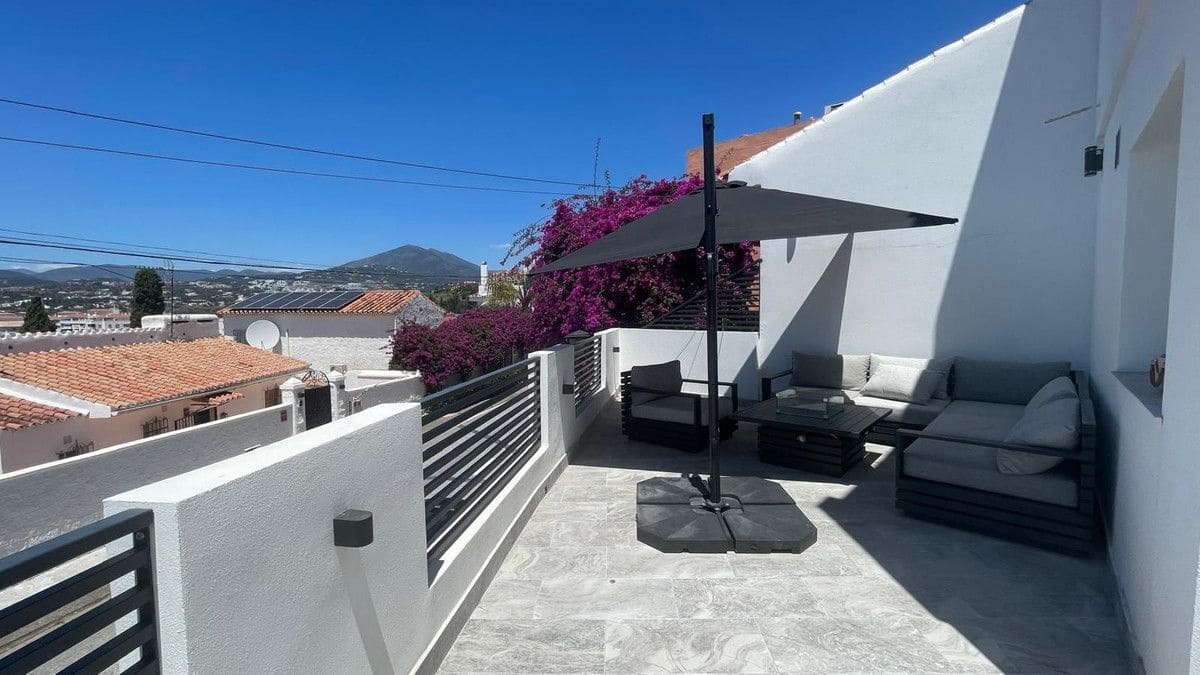 3 sypialnia Willa na sprzedaż w Marbella z basenem - 1 050 000 € (Ref: 9274802)