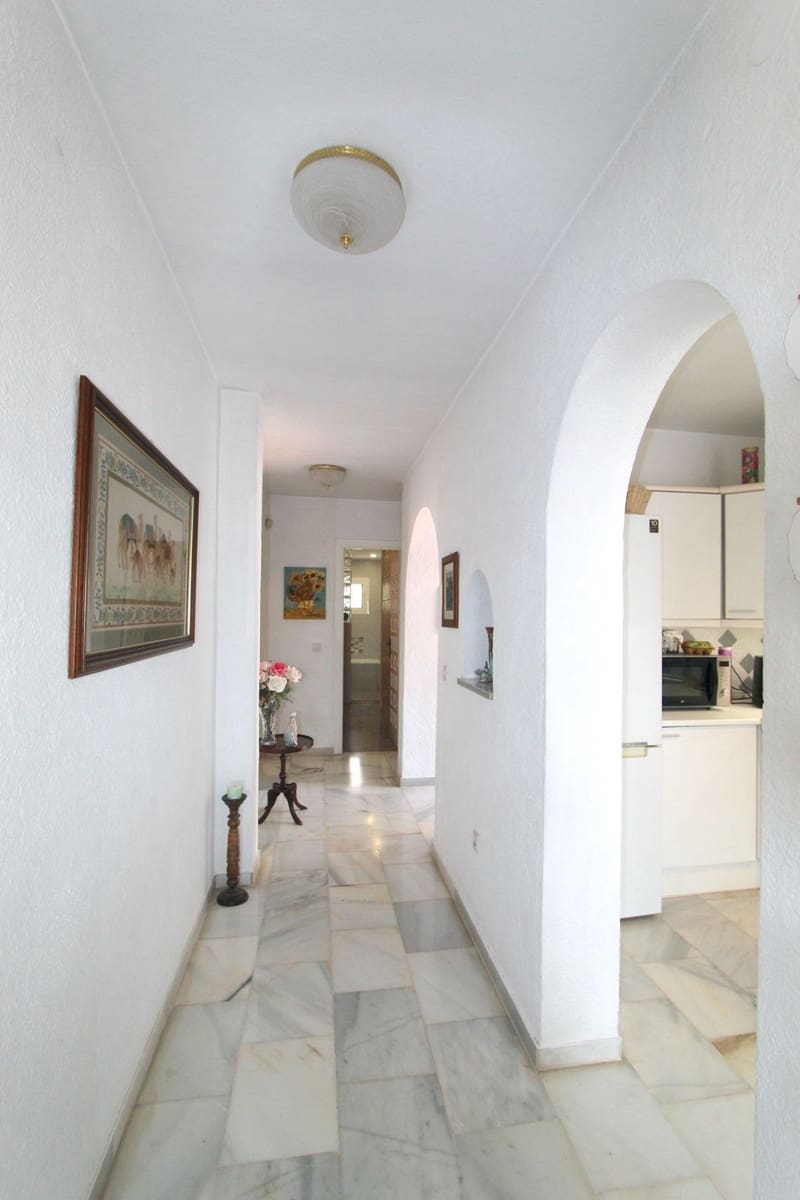 4 Zimmer Villa zu verkaufen in Benalmadena mit Pool Garage - 850.000 € (Ref: 9274820)