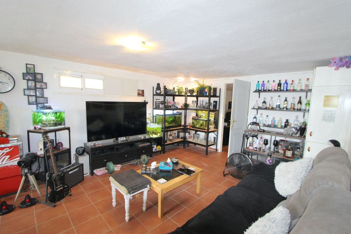 4 Zimmer Villa zu verkaufen in Benalmadena mit Pool Garage - 850.000 € (Ref: 9274820)