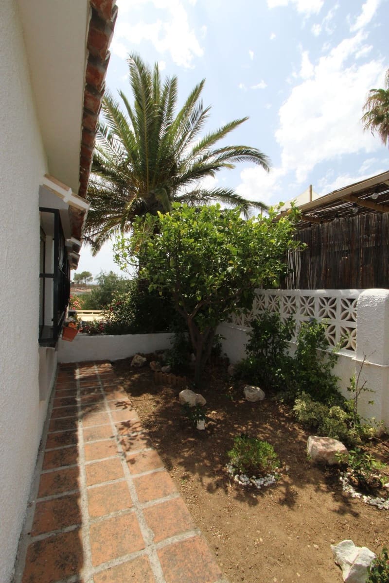 4 Zimmer Villa zu verkaufen in Benalmadena mit Pool Garage - 850.000 € (Ref: 9274820)