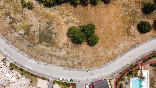 Building Plot for sale in La Concha - Resina Golf, Estepona - € 550,000 (Ref: 9274823)