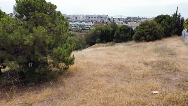 Building Plot for sale in La Concha - Resina Golf, Estepona - € 550,000 (Ref: 9274823)