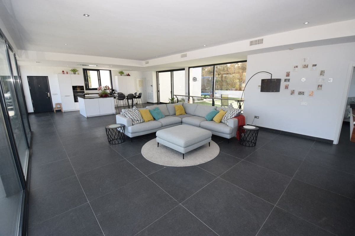 4 quarto Moradia para venda em Mijas com garagem - 1 300 000 € (Ref: 9274825)