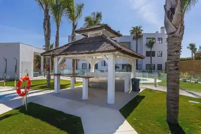 2 sypialnia Apartament na sprzedaż w Mijas z basenem garażem - 645 000 € (Ref: 9274828)
