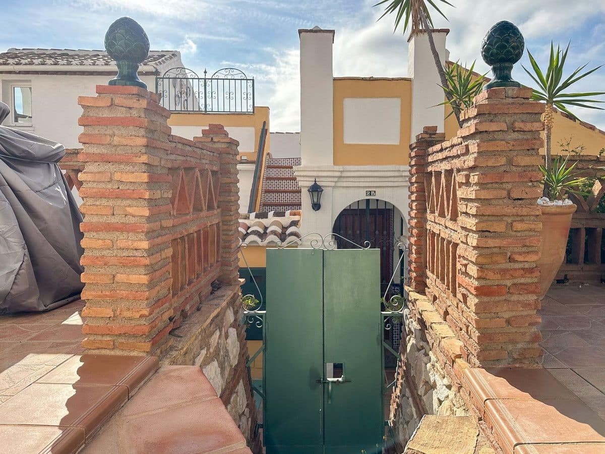 3 soverom Hus til salgs i Mijas med svømmebasseng - € 570 000 (Ref: 9274830)