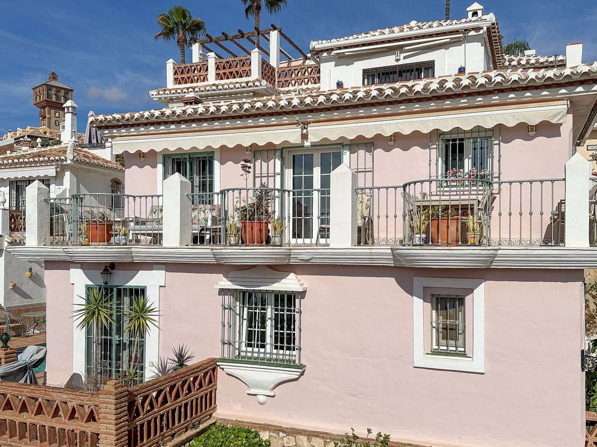 3 soverom Hus til salgs i Mijas med svømmebasseng - € 570 000 (Ref: 9274830)
