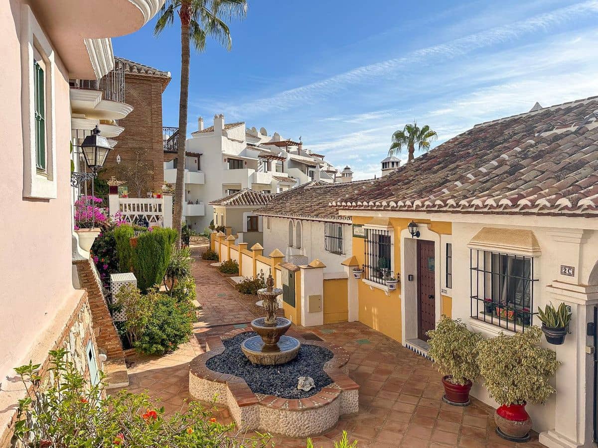 3 soverom Hus til salgs i Mijas med svømmebasseng - € 570 000 (Ref: 9274830)