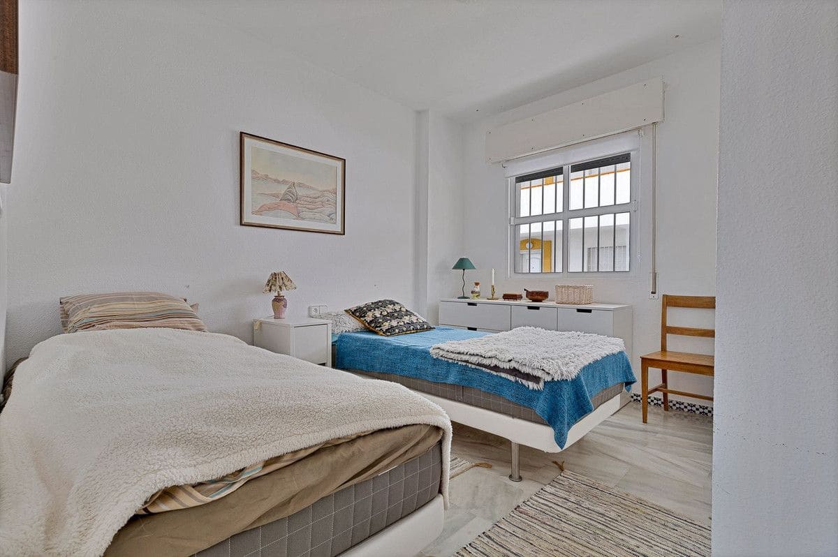 3 soveværelse Lejlighed til salg i Fuengirola med swimmingpool - € 495.000 (Ref: 9274832)