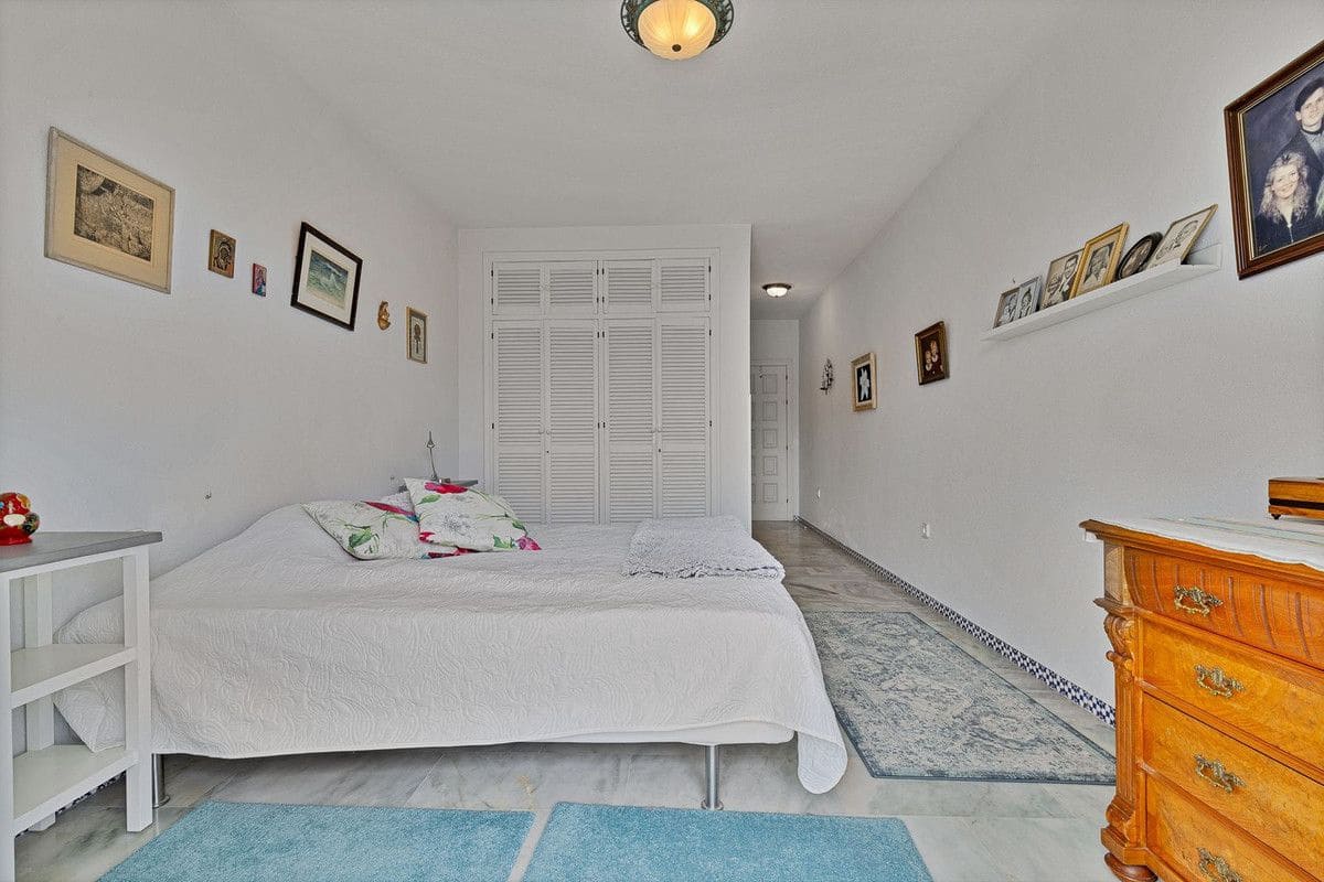 3 soveværelse Lejlighed til salg i Fuengirola med swimmingpool - € 495.000 (Ref: 9274832)